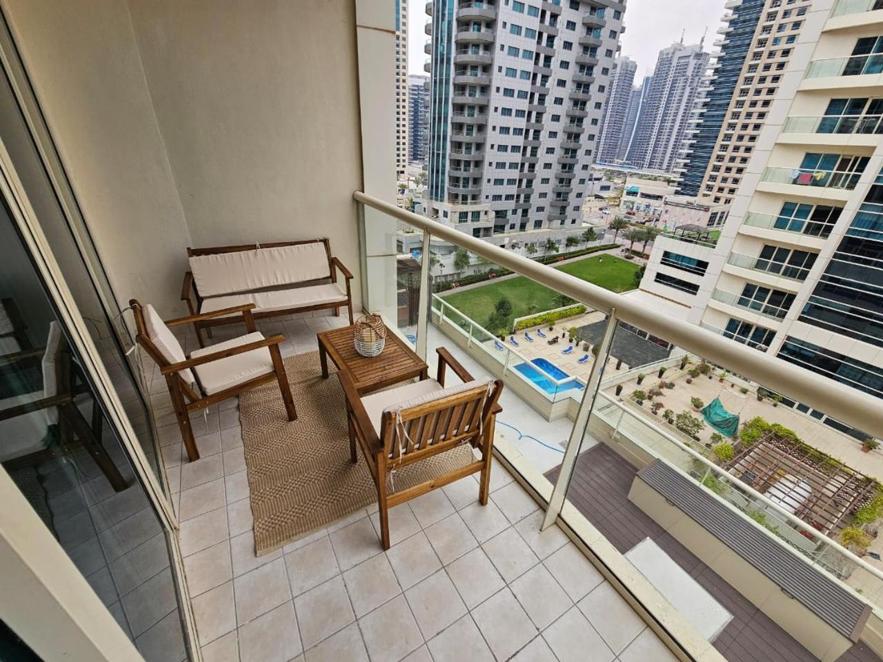 Apartment Golden Hour Marina View Dubai